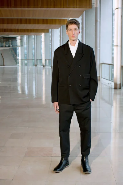Look 15